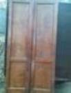 Двери б/у межкомнатные двустворчатые-дерево !!!