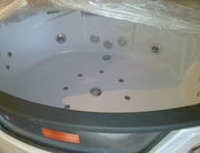 Продам ванну джакузи новая в упаковке