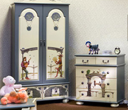 Художественная роспись, рельефное панно.