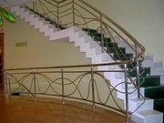 Ограждения лестниц в доме. Изготовление-монтаж.Киев.
