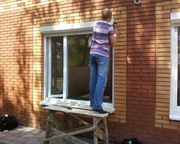 Ремонт алюминиевых и металлопластиковых дверей Киев,  замена петель,  за