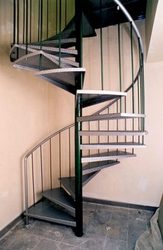 Лестницы металические, винтовые,  изготовление в Киеве. тел. 362-52-71