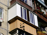 Параллельно-сдвижные окна. Закрыть беседку от ветра,  дождя и снега - очень удобно